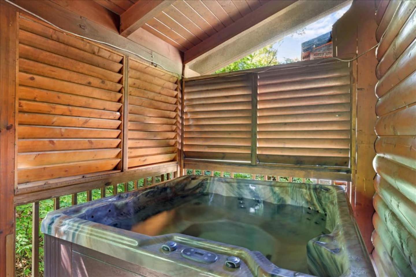 5Br Smoky Cabin Hot Tub, Games, 1 Mi To Parkway بيدجن فورج المظهر الخارجي الصورة