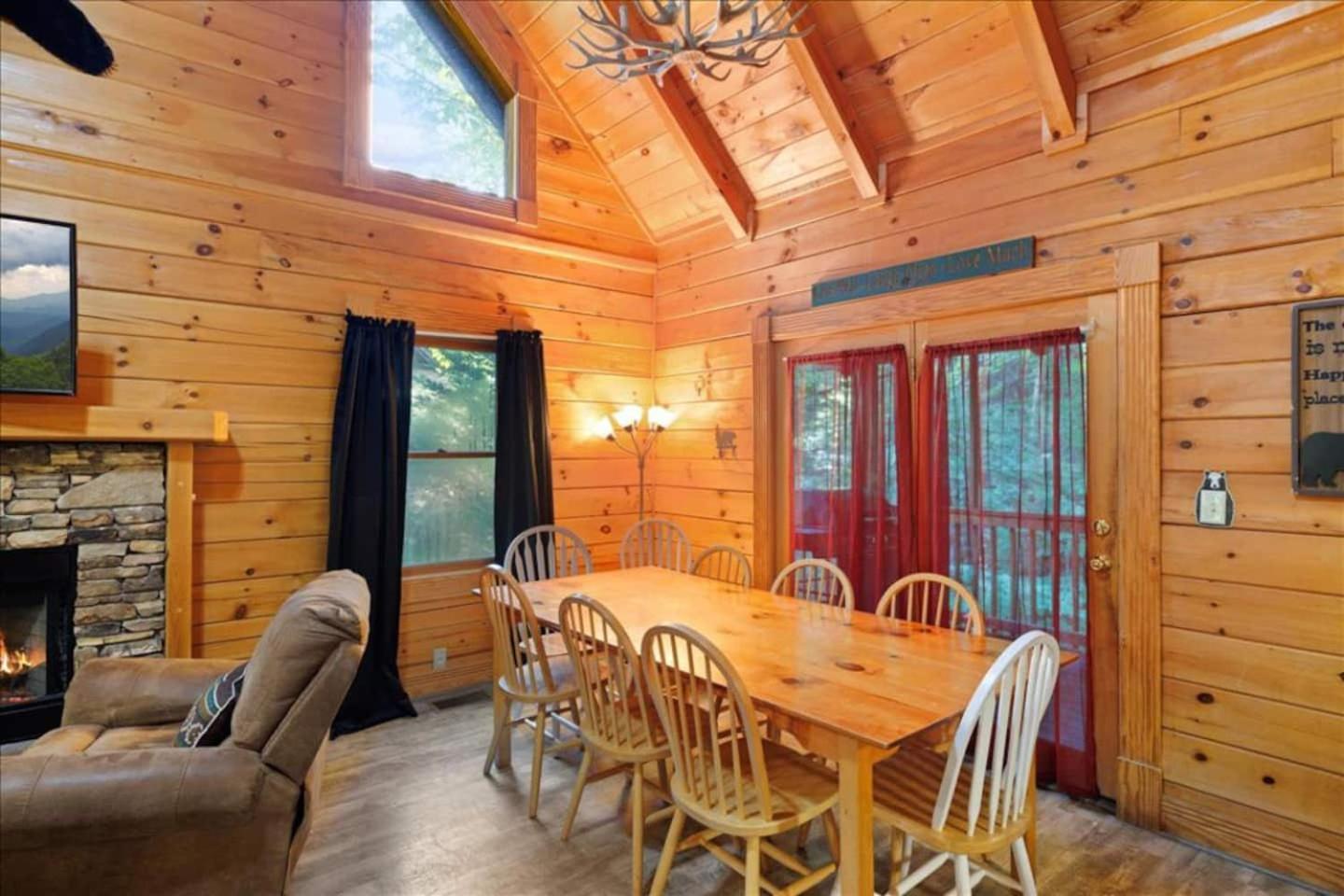 5Br Smoky Cabin Hot Tub, Games, 1 Mi To Parkway بيدجن فورج المظهر الخارجي الصورة