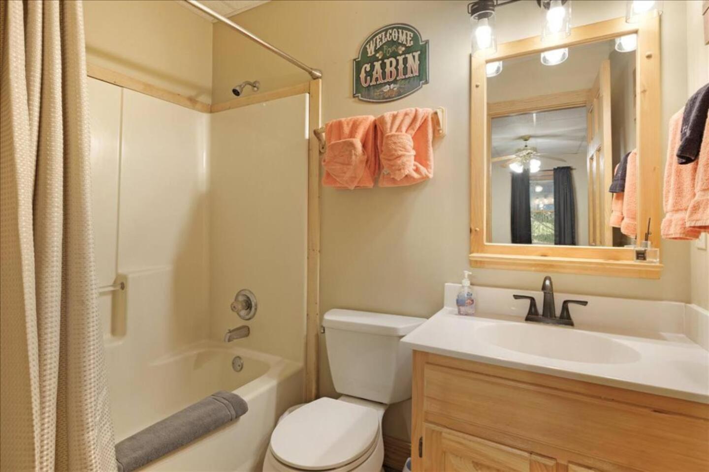 5Br Smoky Cabin Hot Tub, Games, 1 Mi To Parkway بيدجن فورج المظهر الخارجي الصورة