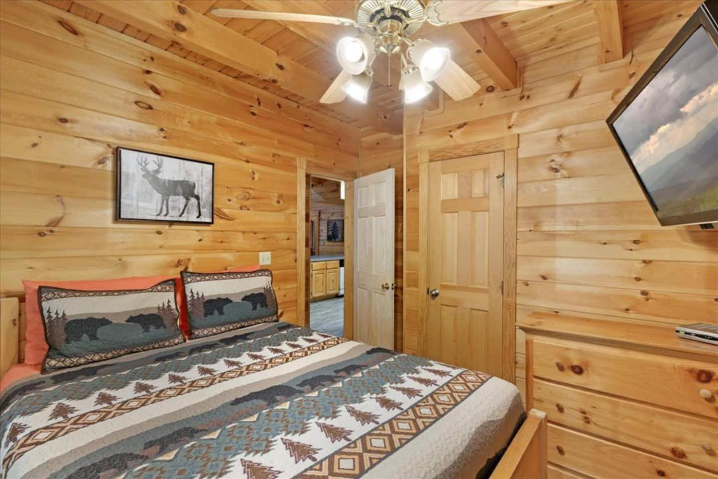 5Br Smoky Cabin Hot Tub, Games, 1 Mi To Parkway بيدجن فورج المظهر الخارجي الصورة