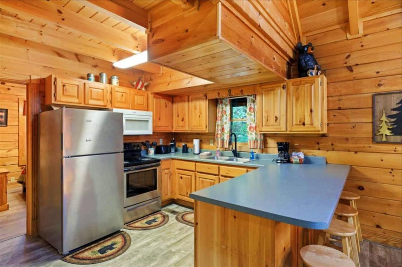 5Br Smoky Cabin Hot Tub, Games, 1 Mi To Parkway بيدجن فورج المظهر الخارجي الصورة