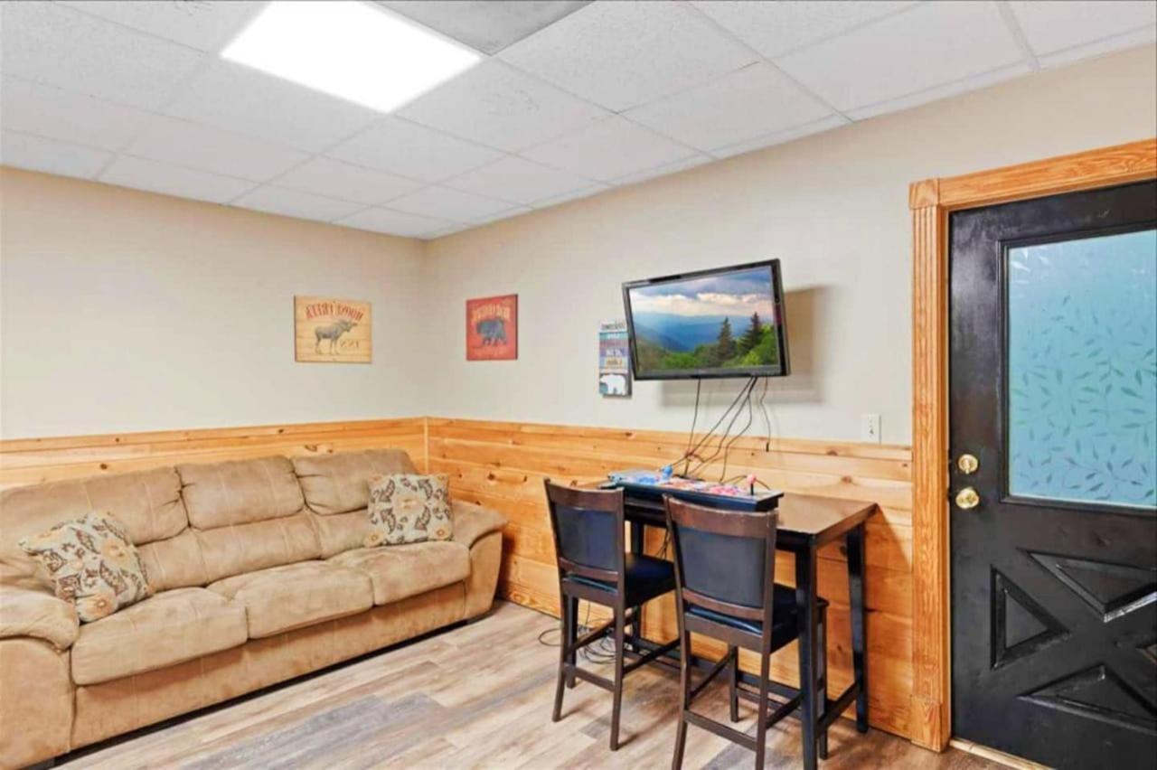 5Br Smoky Cabin Hot Tub, Games, 1 Mi To Parkway بيدجن فورج المظهر الخارجي الصورة